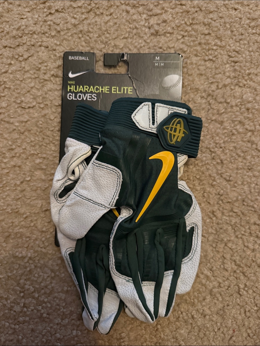 Nike Huarache Elite Gloves in Green/White/Yellow